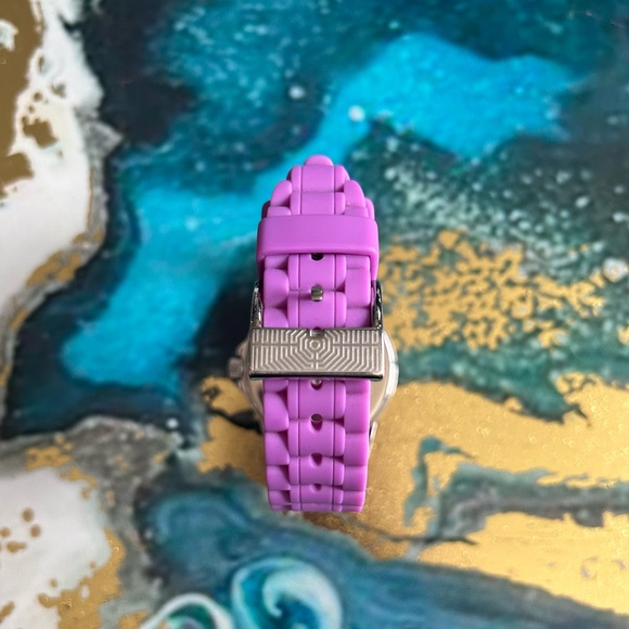 Versus Versace all stainless steel Purple and silver watch - Picture 2 of 9